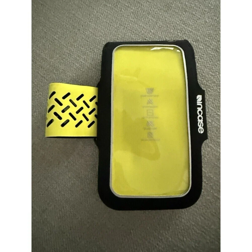 INCASE Sports iPhone 6 or 6S Armband Running Gym Retail $40
